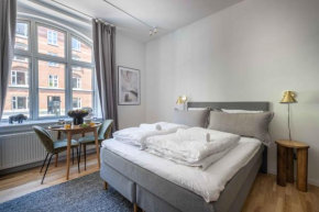 Perfect Couples Retreat in Urban Area